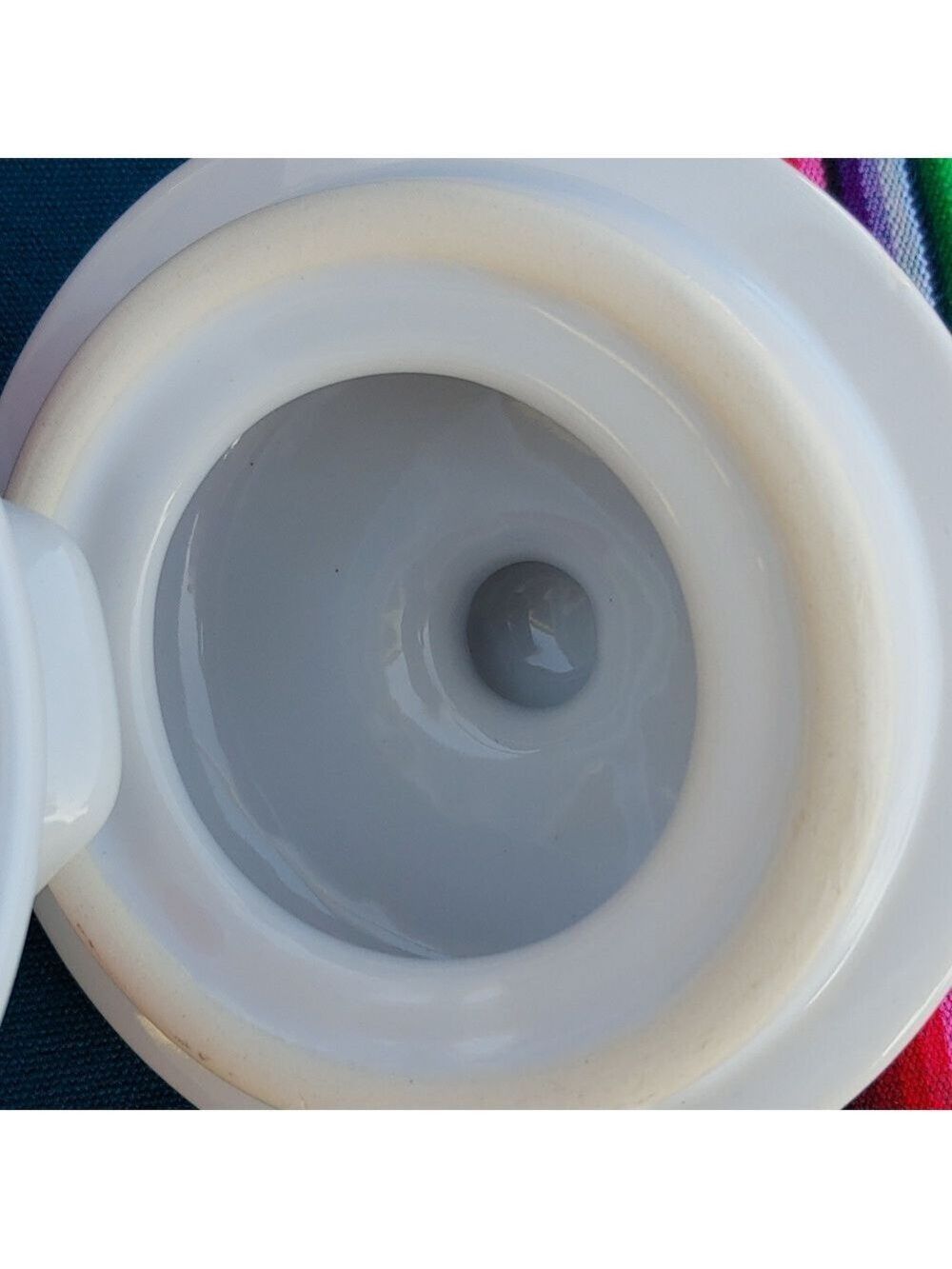 Campbell's 1998 Vintage White and Red Ceramic Soup Bowl with Lid - Picture 8 of 16